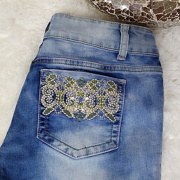 💙 NYC Gal's Denim, Straight Skinny, Size 8 W 30, L 28 - Picture 2 of 7